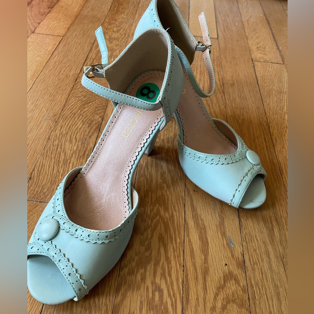 Cute peep toe baby blue heels, 1940s style